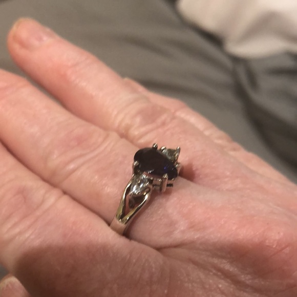 Silver ring size 7 1/2 with sapphire and cz’s - Picture 5 of 7